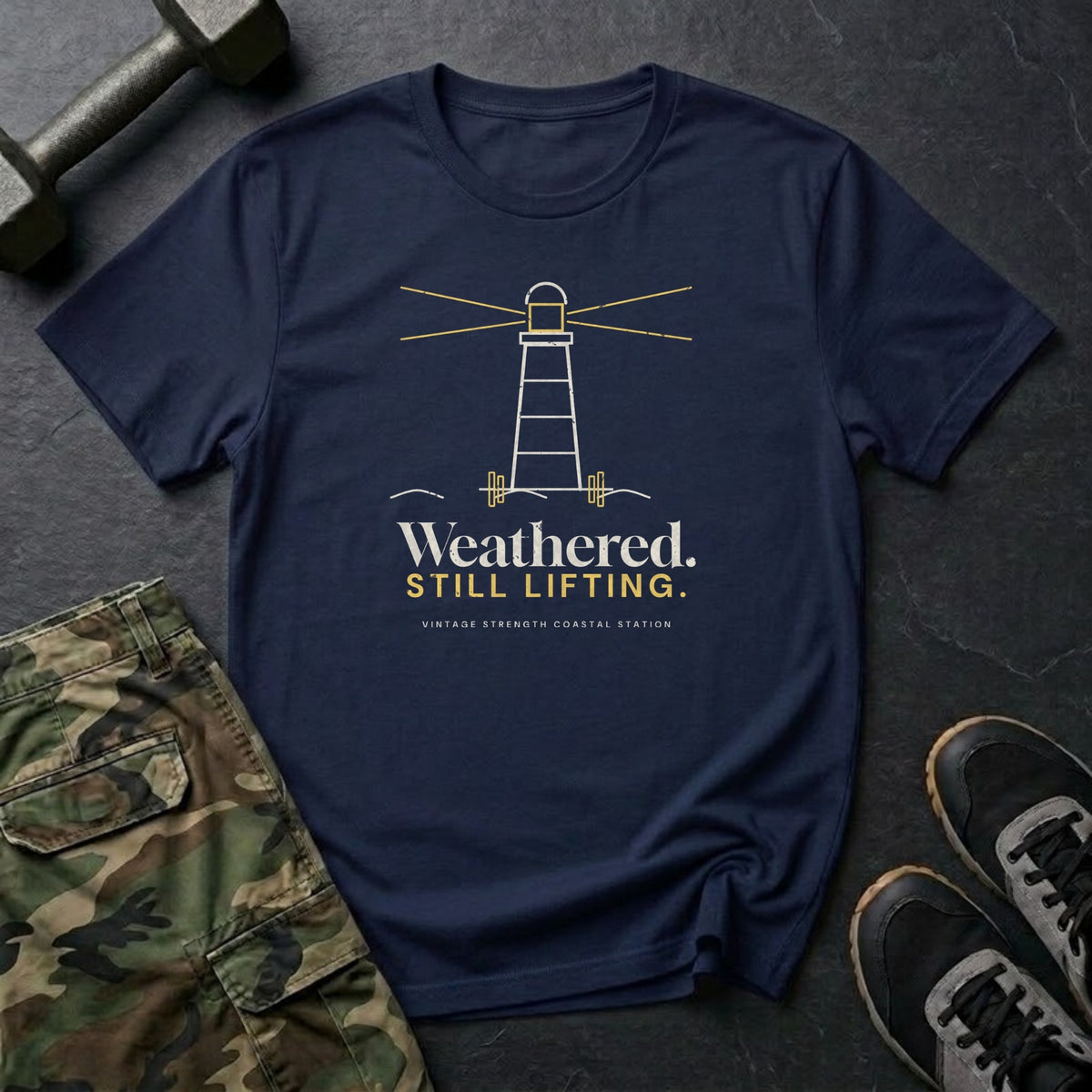Weathered. Still Lifting. T-Shirt in Navy
